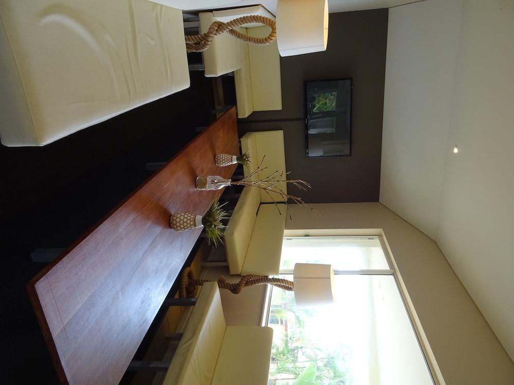 Aqualuna Beach Resort Sapphire Beach Ngoại thất bức ảnh