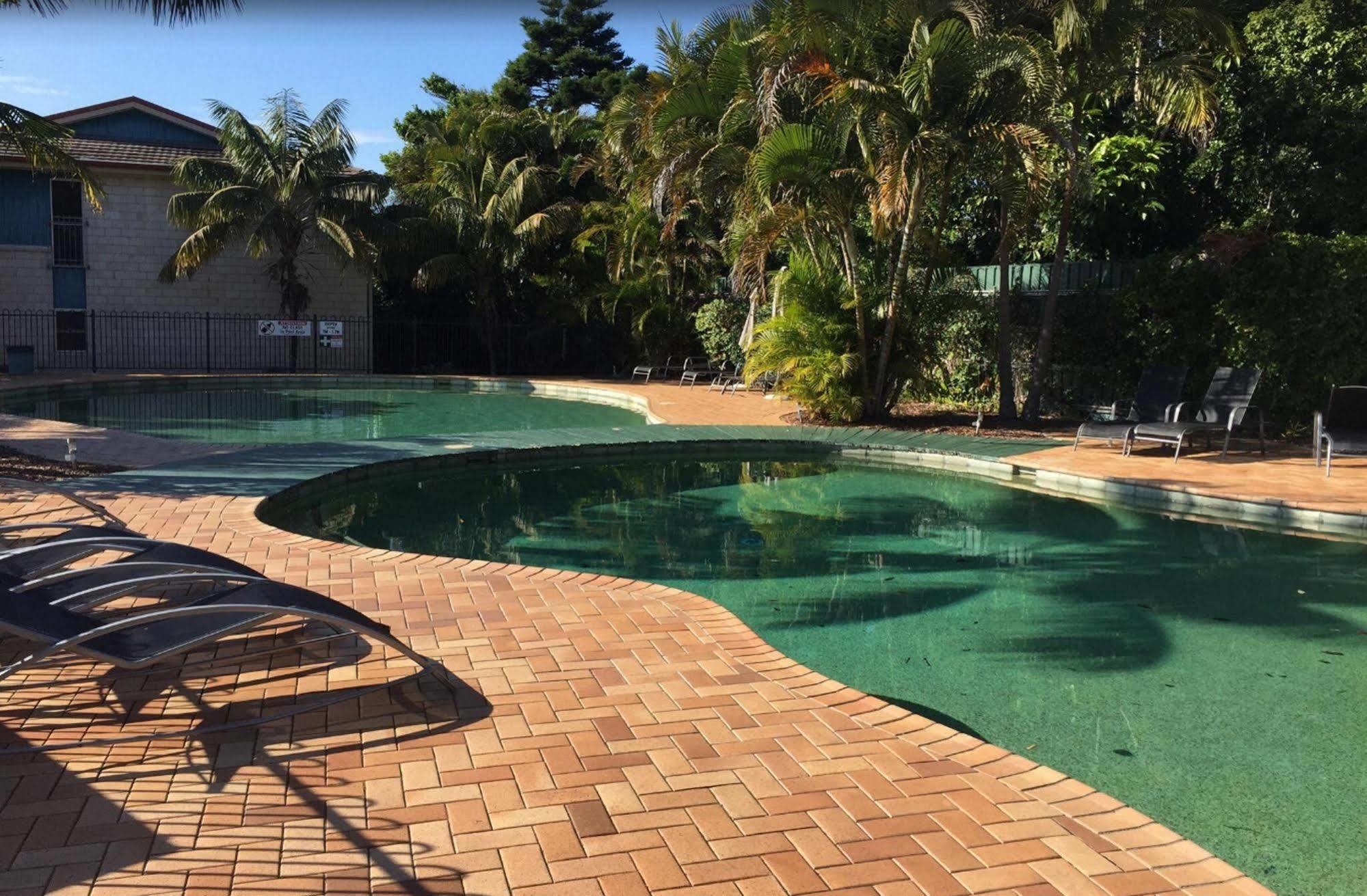 Aqualuna Beach Resort Sapphire Beach Ngoại thất bức ảnh
