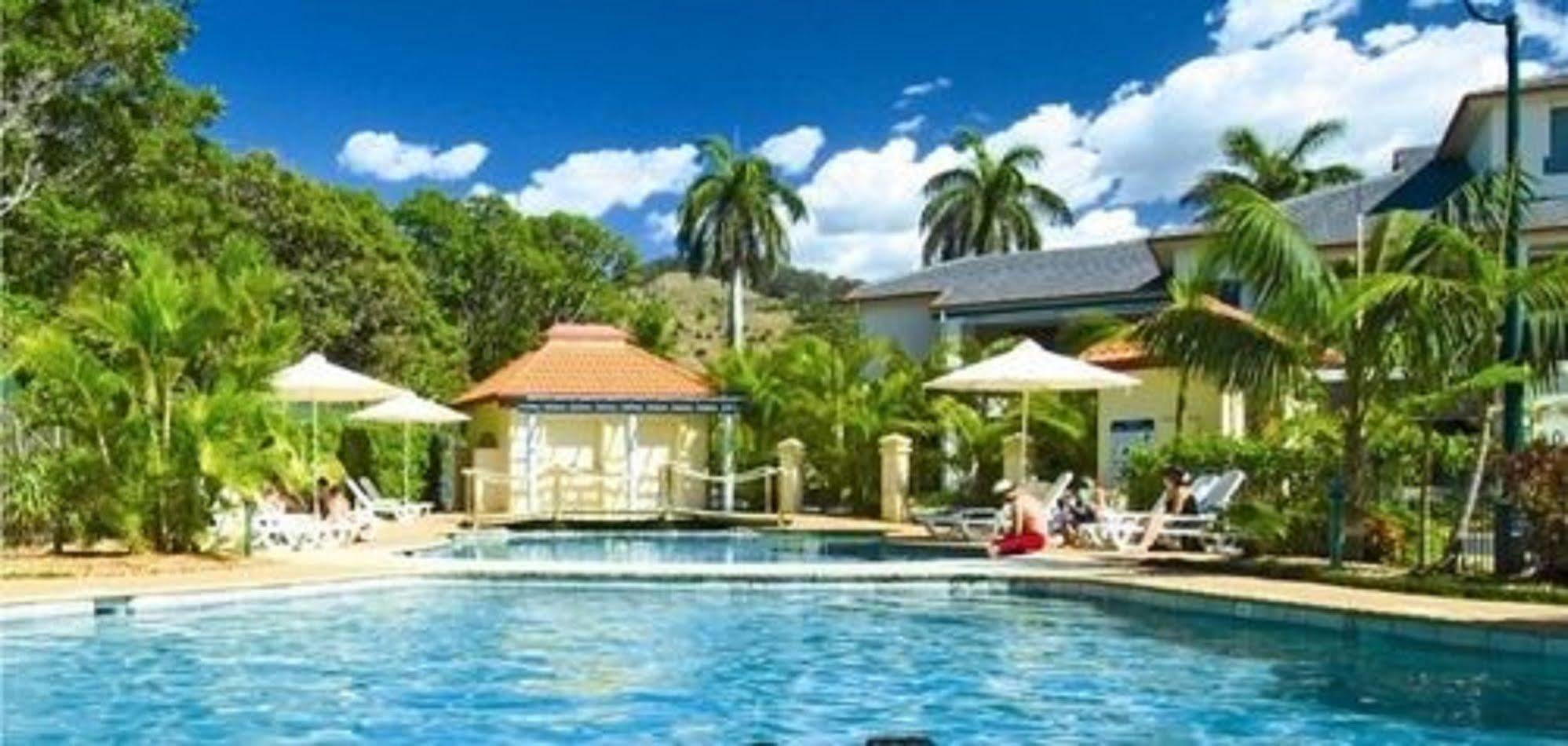 Aqualuna Beach Resort Sapphire Beach Ngoại thất bức ảnh