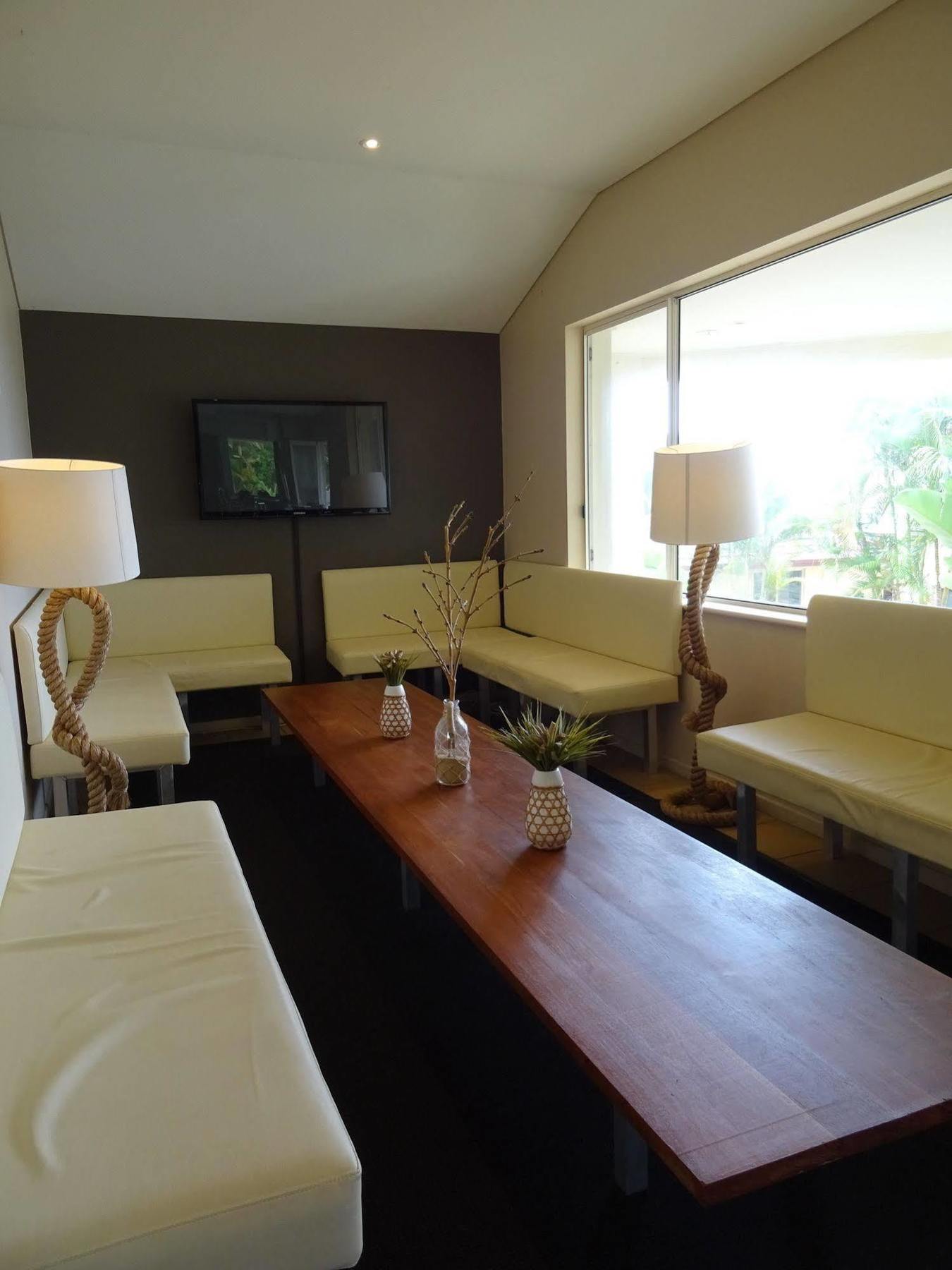 Aqualuna Beach Resort Sapphire Beach Ngoại thất bức ảnh